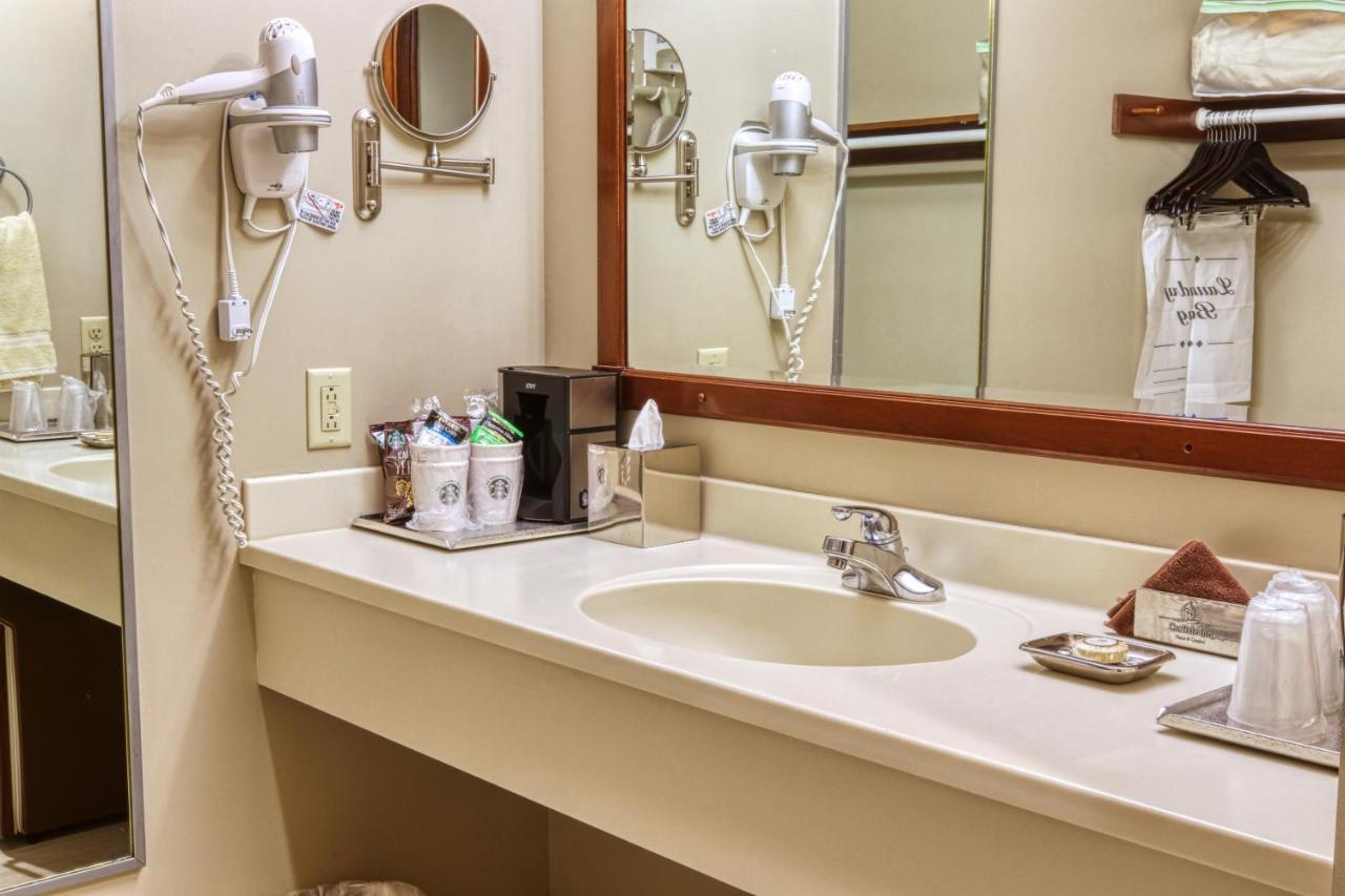 Carlisle Inn والنوت كريك المظهر الخارجي الصورة